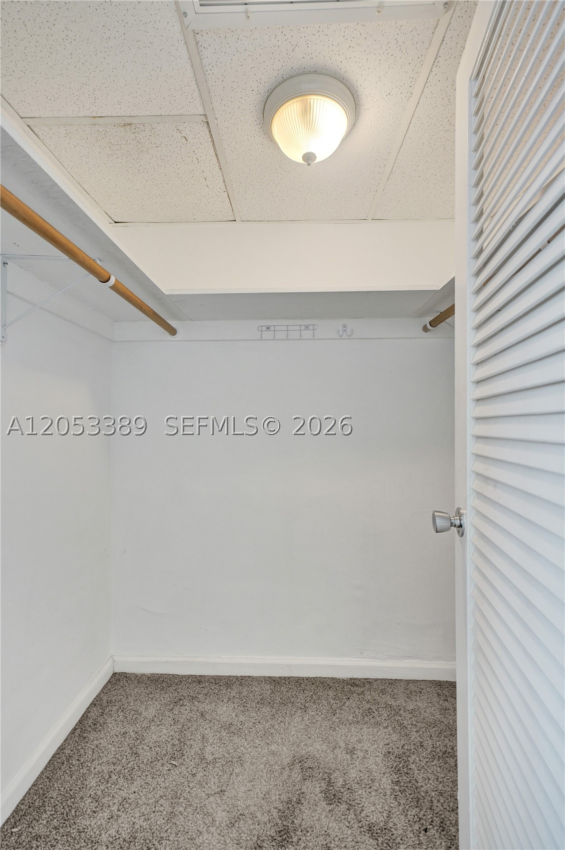 ISLAND POINTE CONDO - Residential Lease