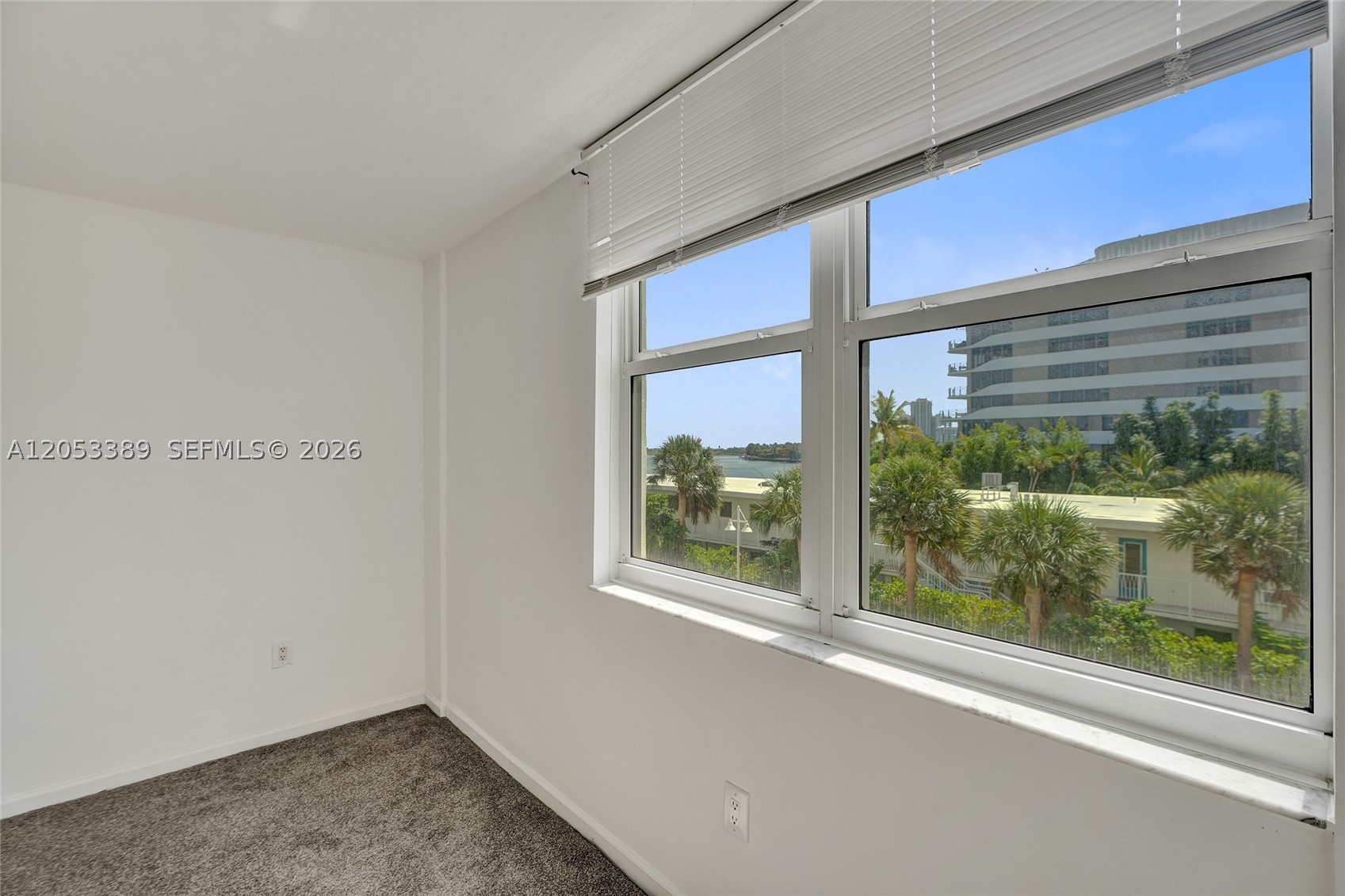 ISLAND POINTE CONDO - Residential Lease