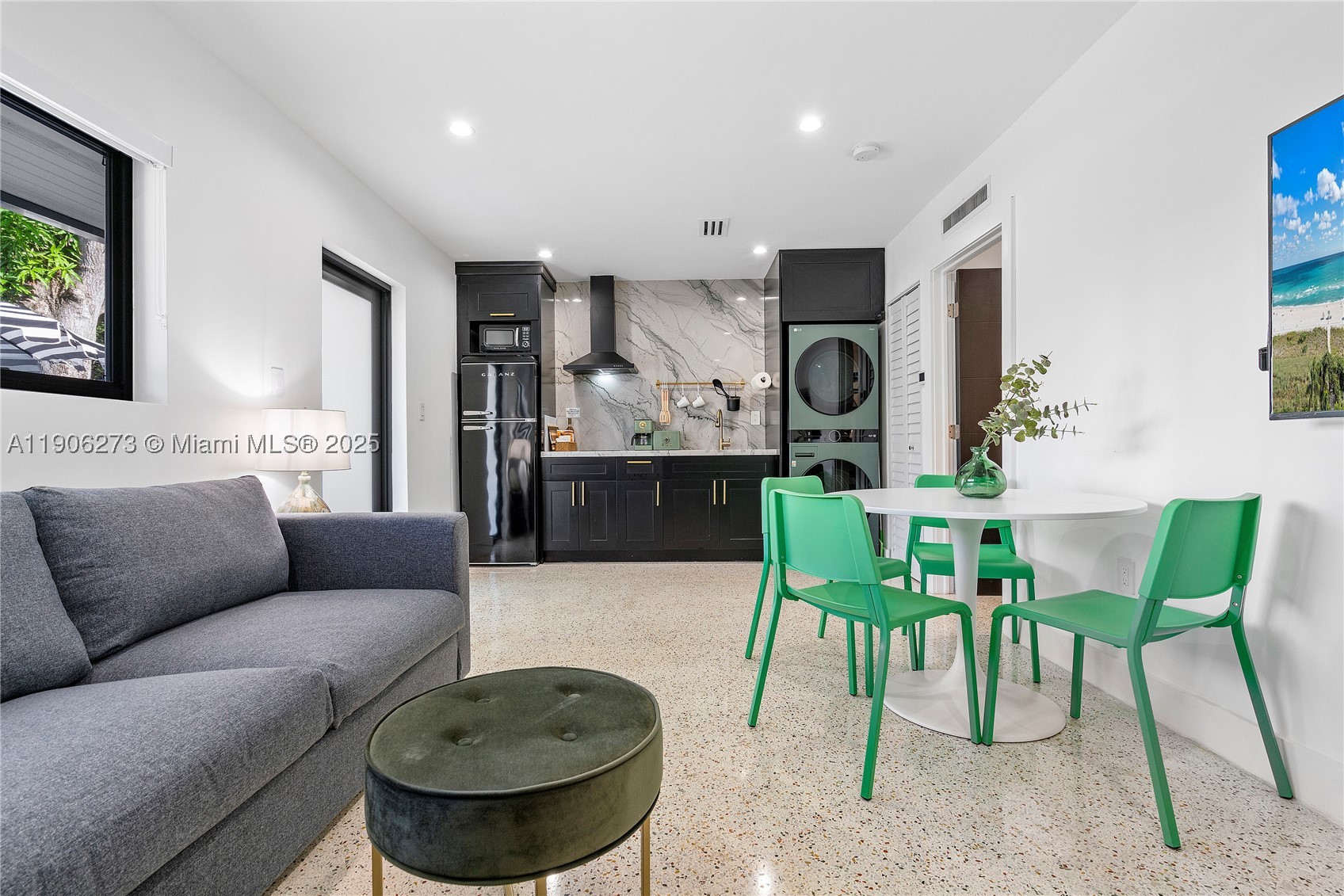 RAILROAD SHOPS INTER SCHO - Residential Income
