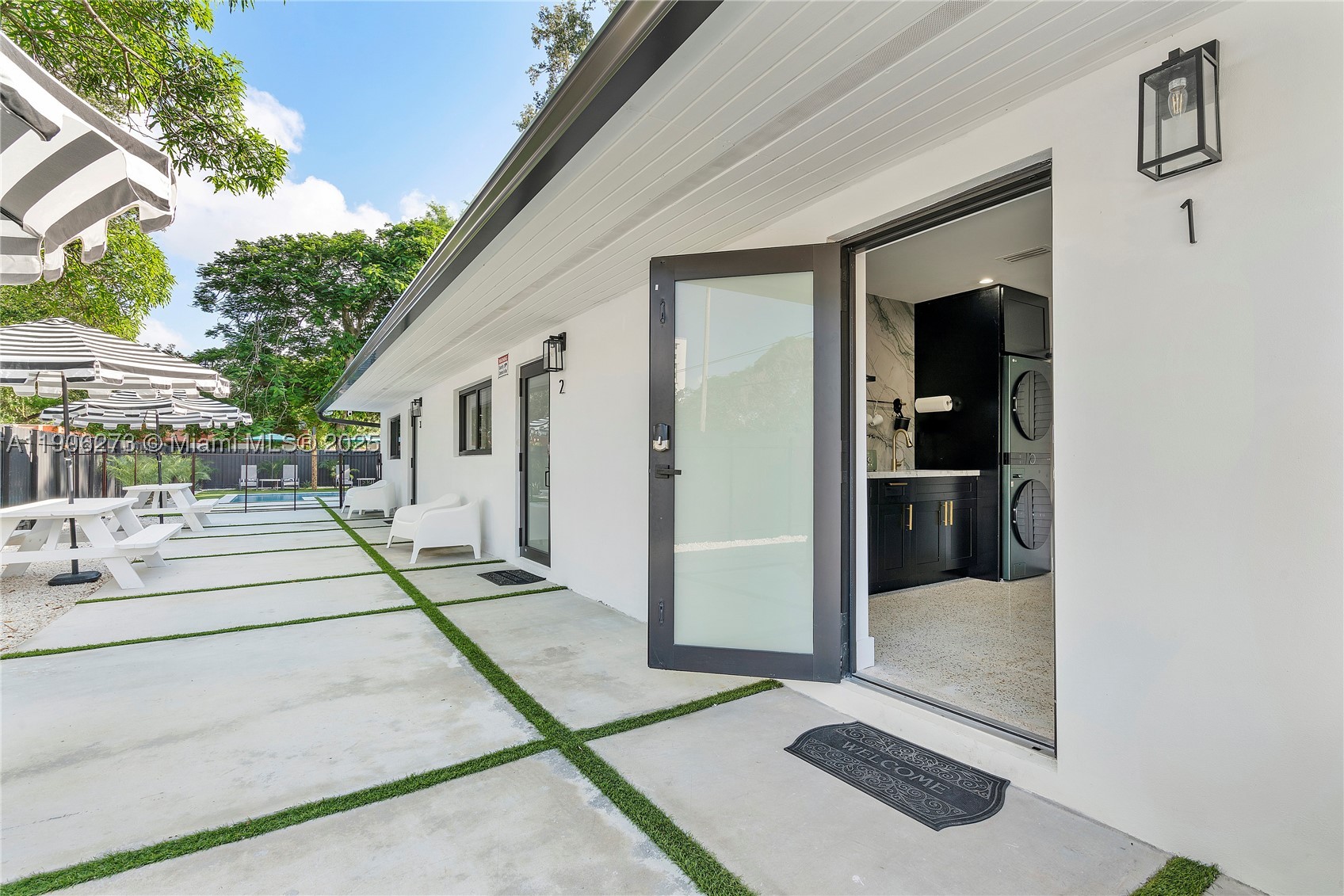RAILROAD SHOPS INTER SCHO - Residential Income