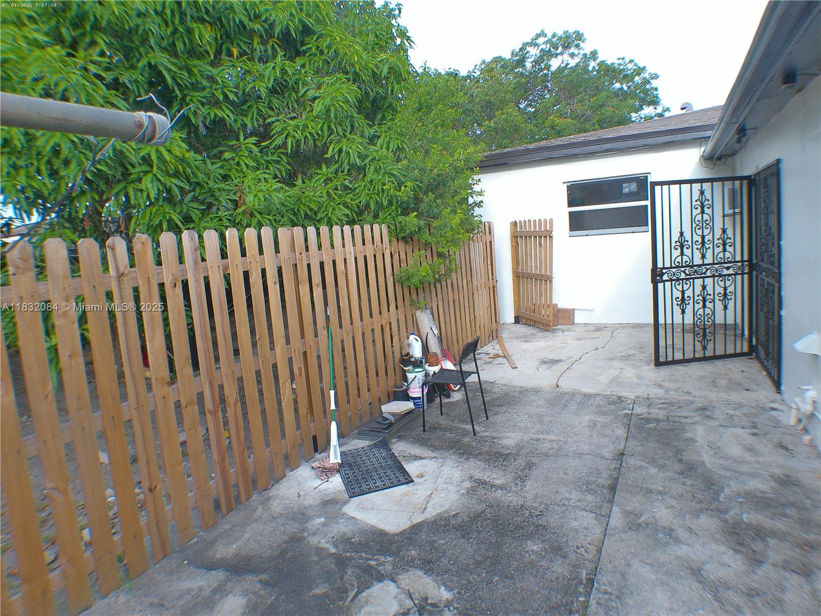 BREEZESWEPT HEIGHTS 1ST A - Residential