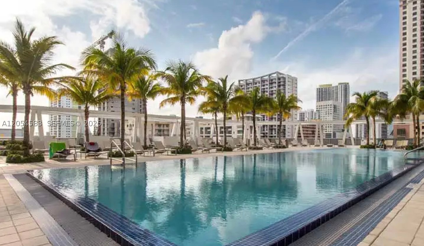 THE AXIS ON BRICKELL II C - Residential Lease