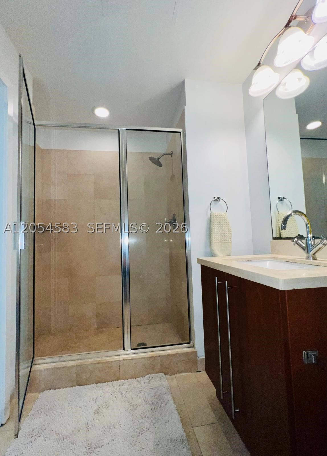 THE AXIS ON BRICKELL II C - Residential Lease