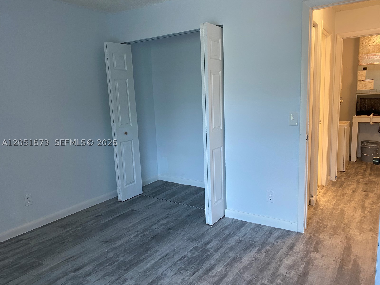 LAKE POINTE CONDOMINIUM N - Residential Lease