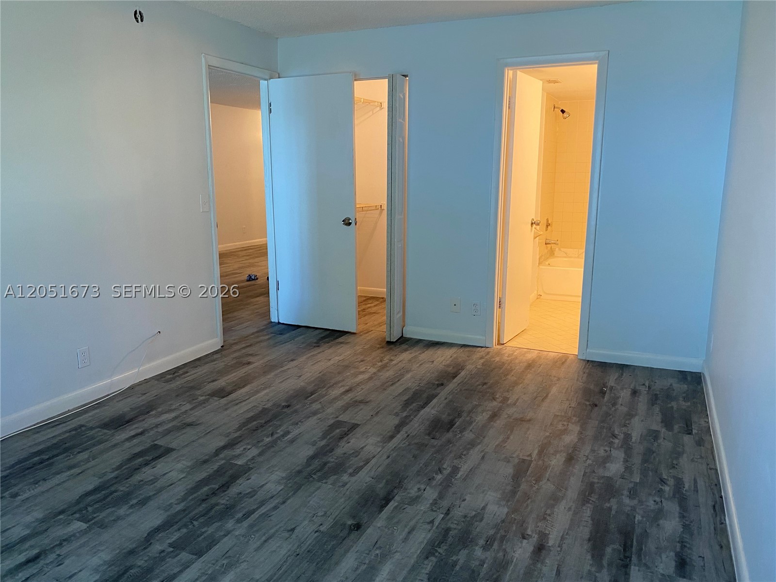 LAKE POINTE CONDOMINIUM N - Residential Lease