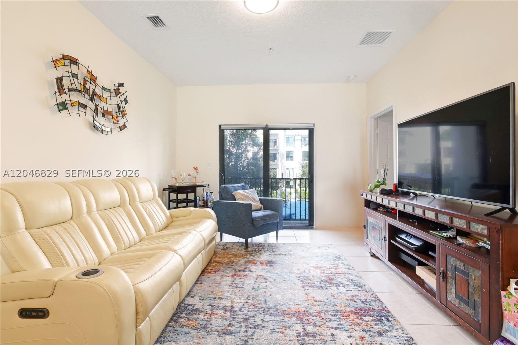 DOWNTOWN DORAL SOUTH PHAS - Residential