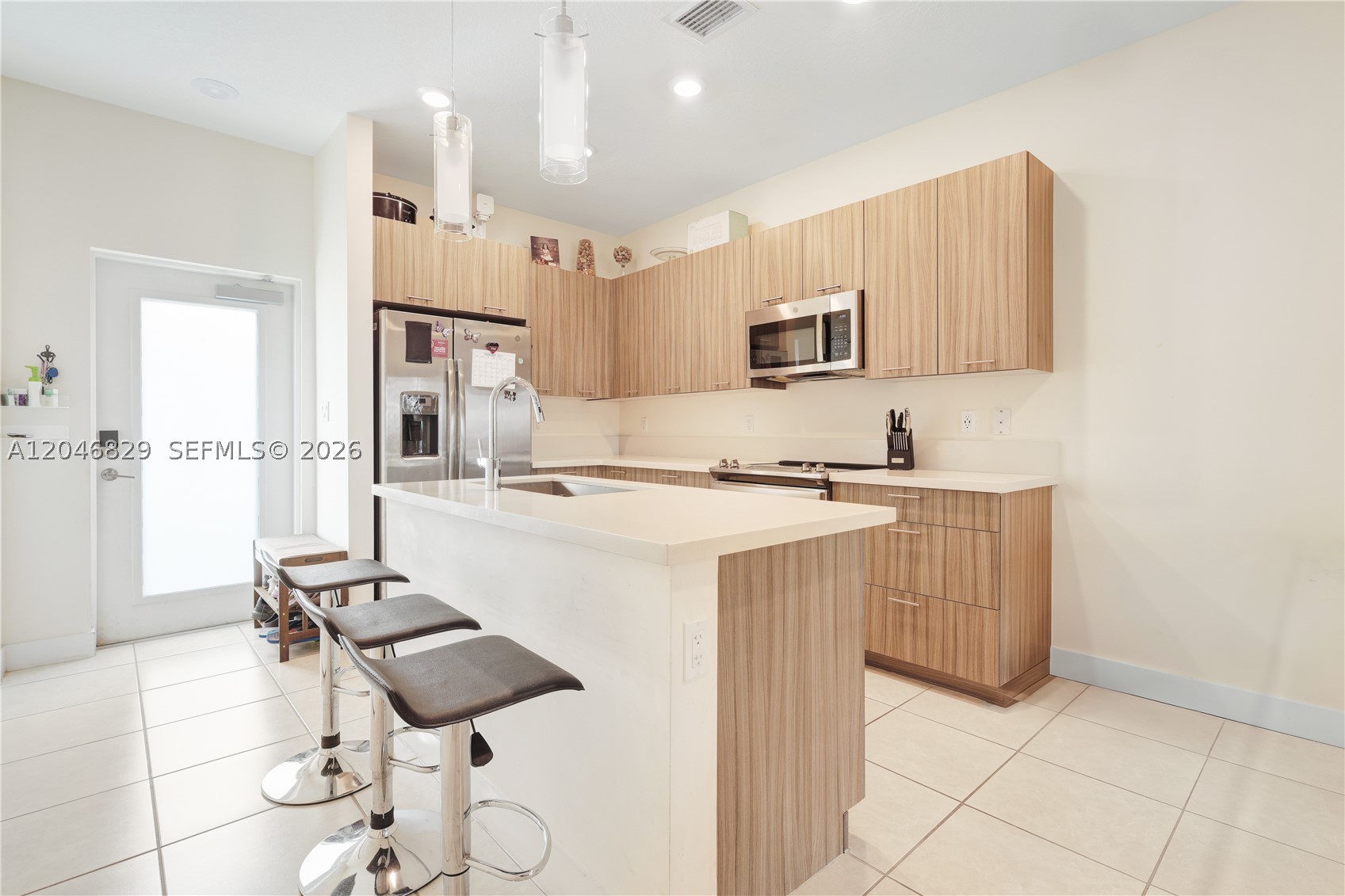 DOWNTOWN DORAL SOUTH PHAS - Residential