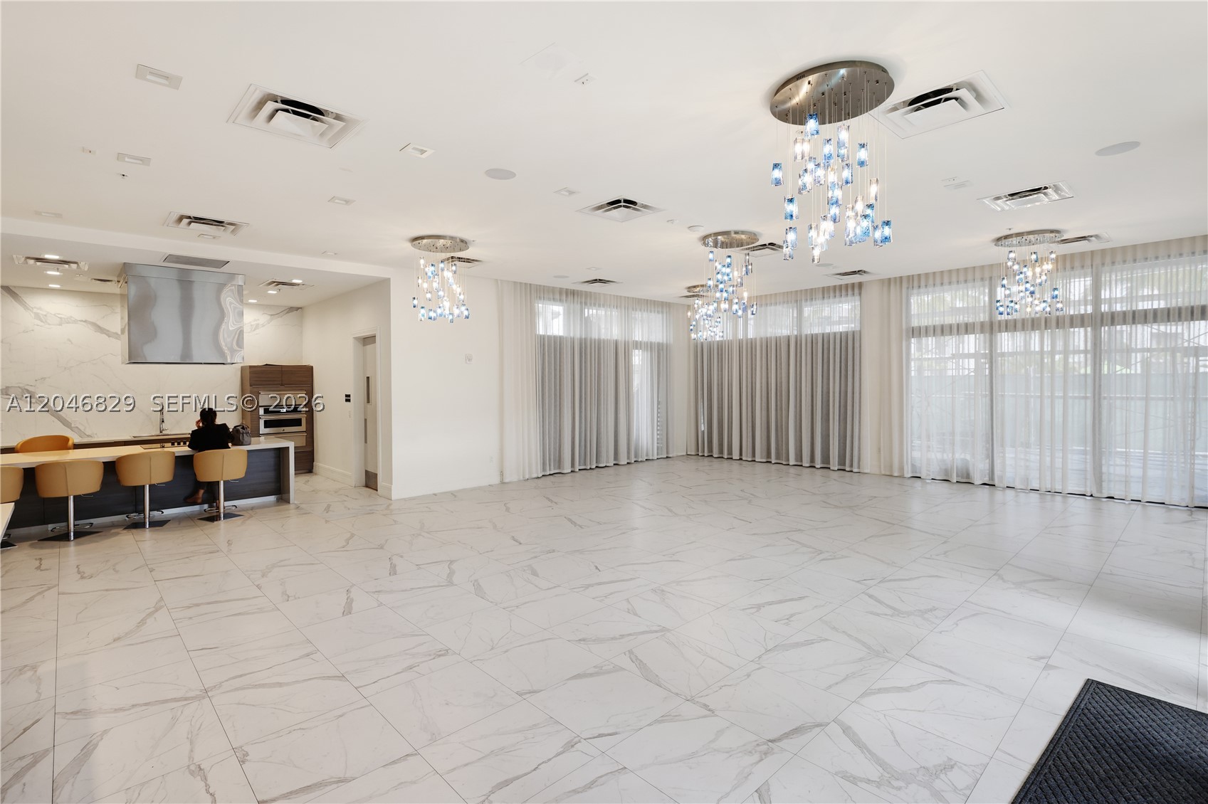 DOWNTOWN DORAL SOUTH PHAS - Residential