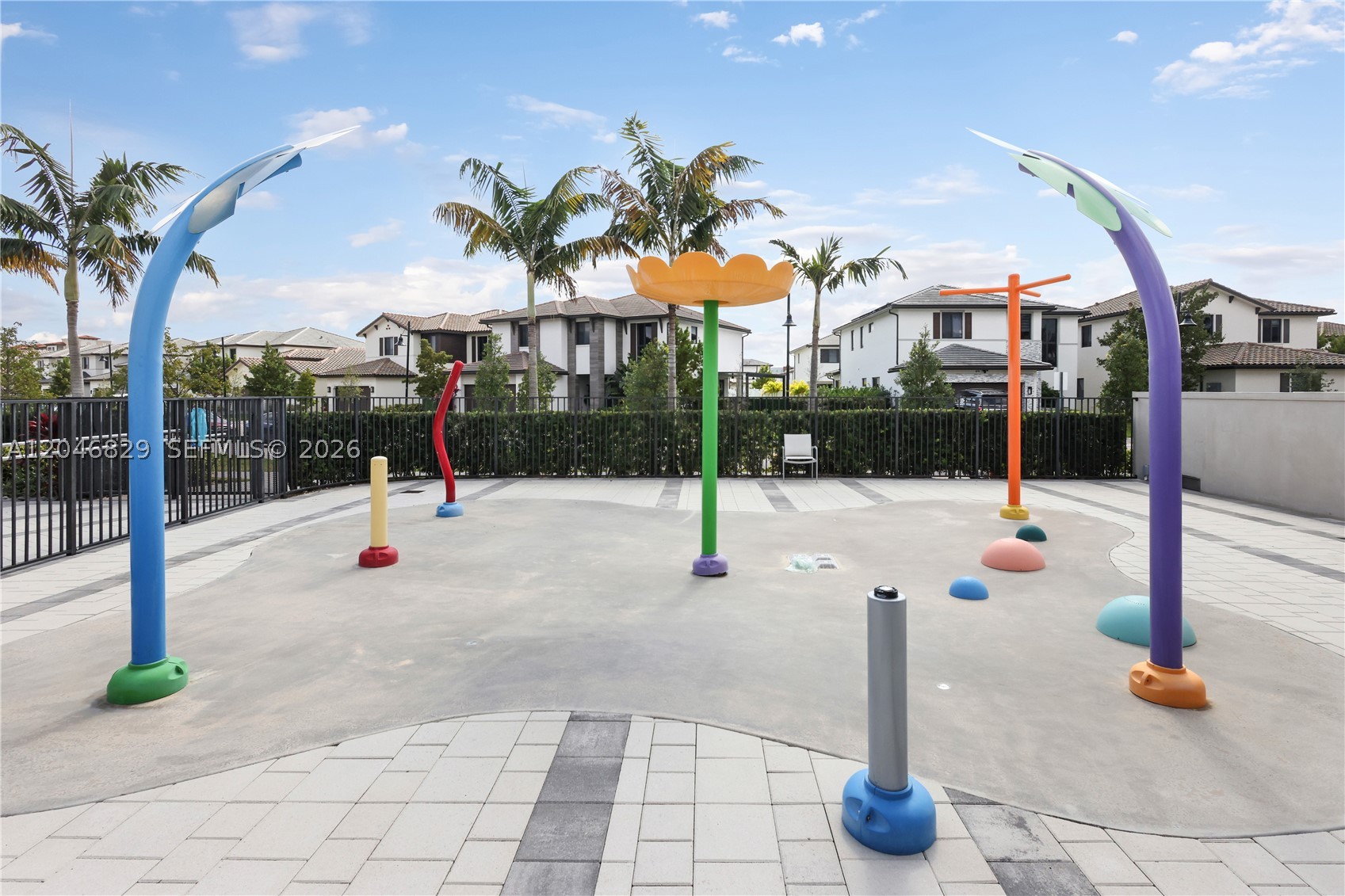 DOWNTOWN DORAL SOUTH PHAS - Residential