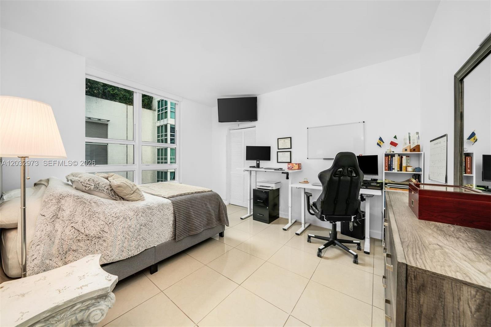THE PLAZA 851 BRICKELL CO - Residential