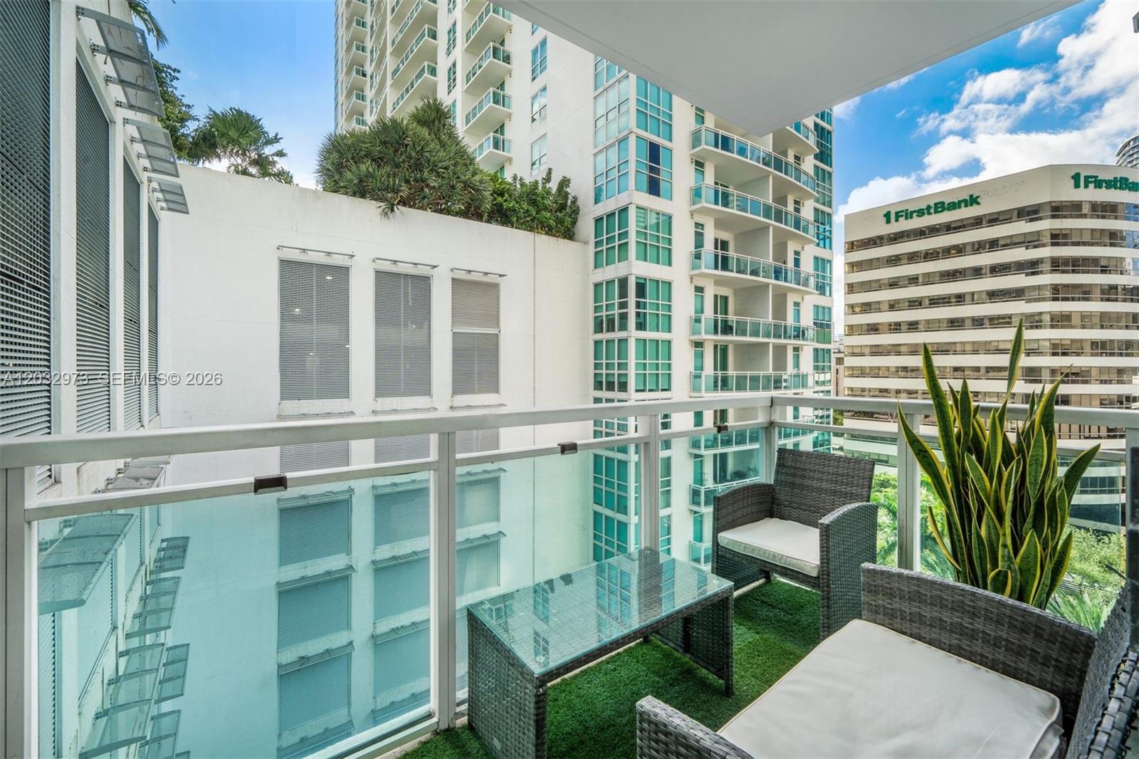 THE PLAZA 851 BRICKELL CO - Residential