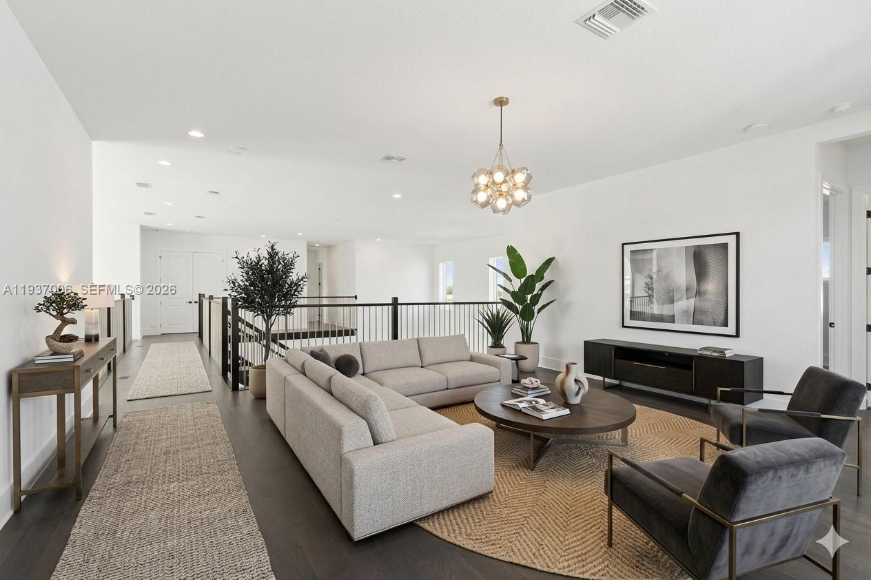 LAUREL POINTE PHASE 3 - Residential