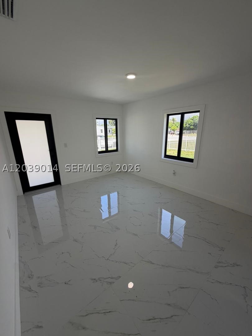 BUNCHE PARK 1 ADDN - Residential Lease