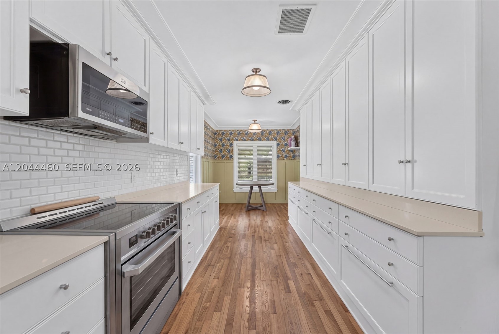 CORAL ESTATES - Residential Lease