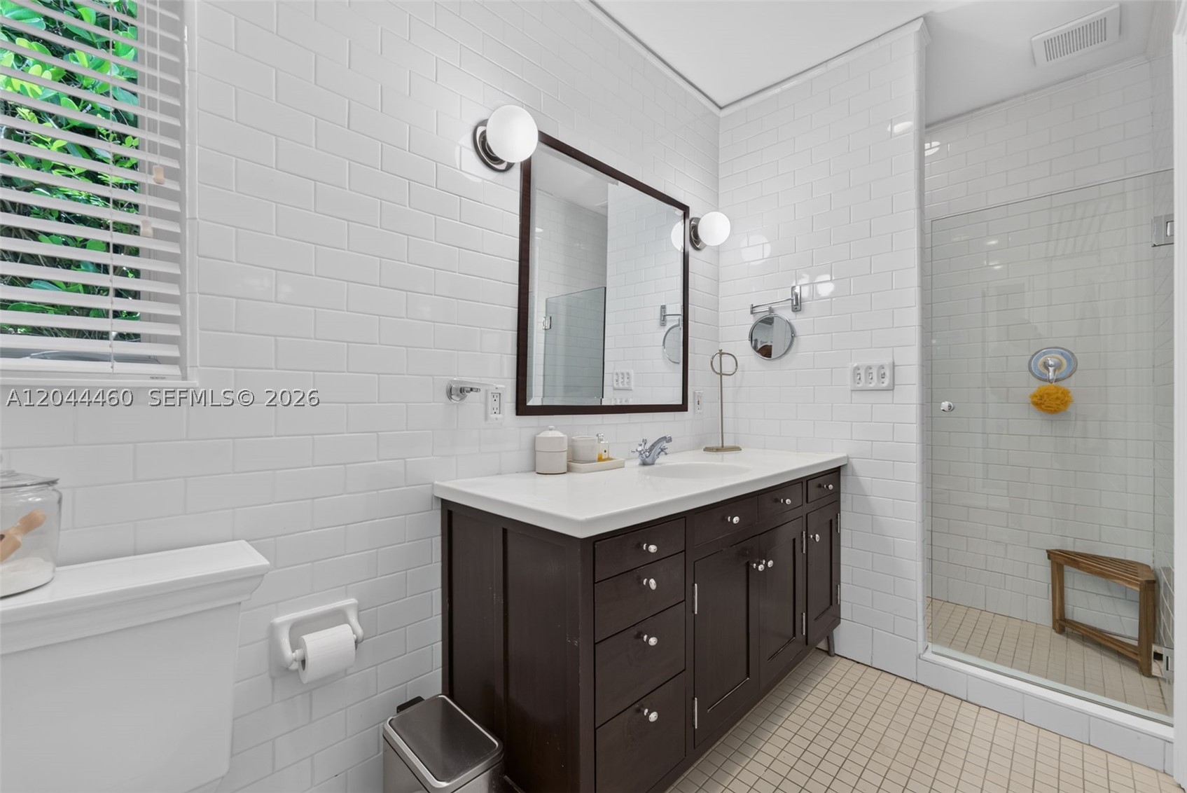 CORAL ESTATES - Residential Lease