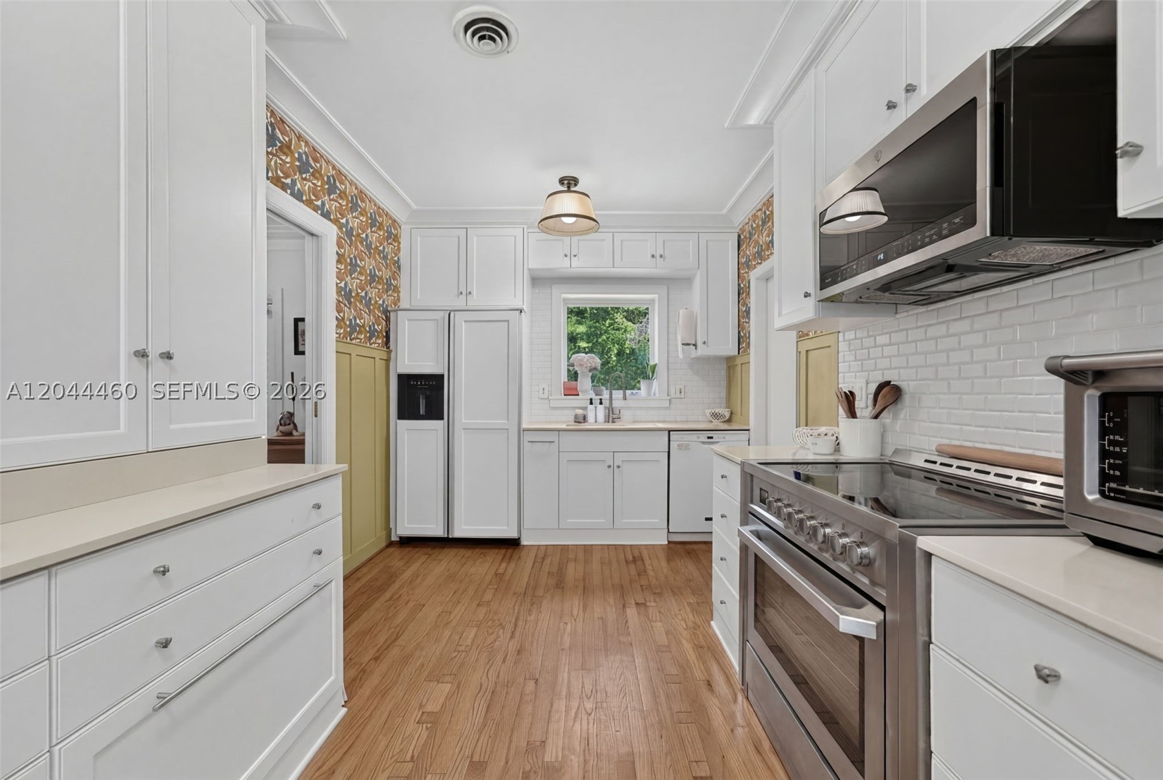 CORAL ESTATES - Residential Lease