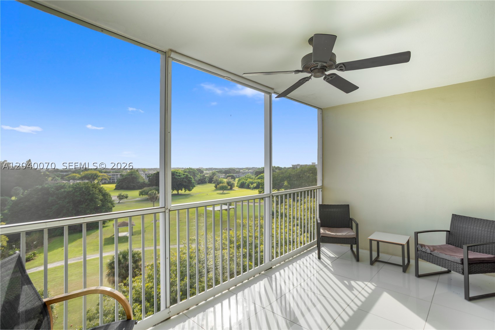 NO 8 PALM-AIRE COUNTRY CL - Residential