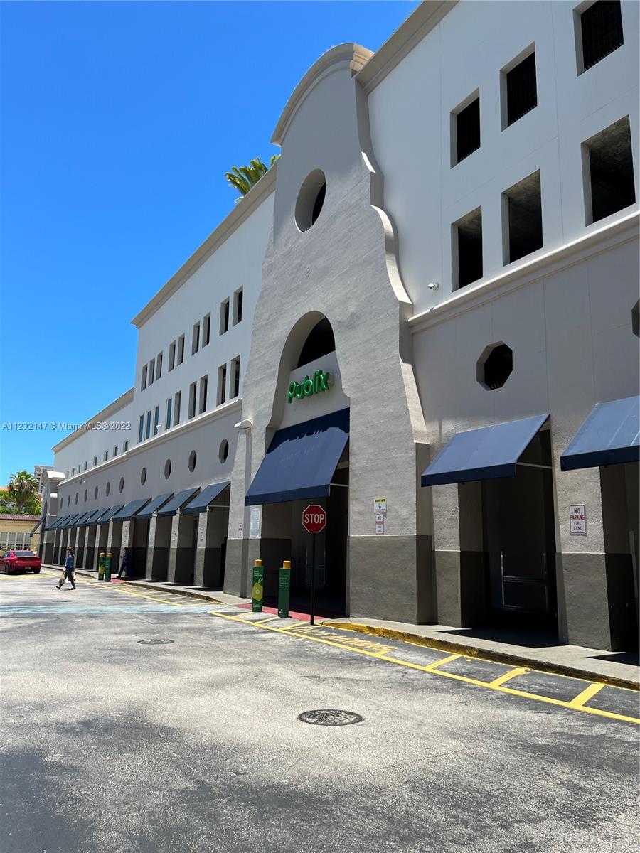 DOUGLAS GRAND A CONDO - Residential Lease