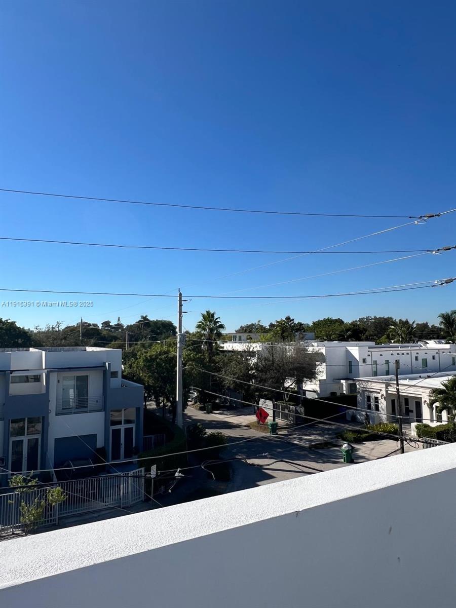 EAST SHENANDOAH - Residential