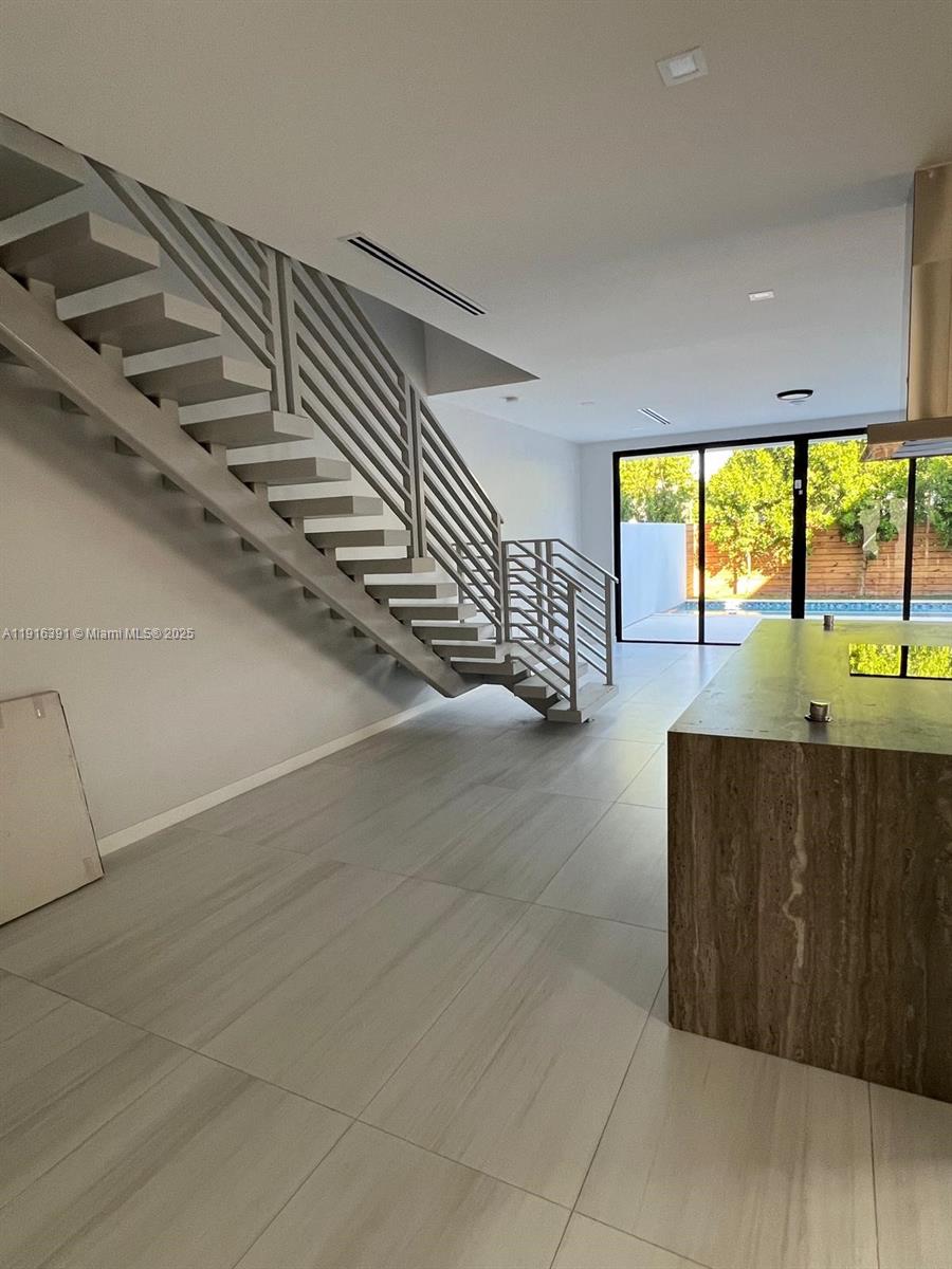 EAST SHENANDOAH - Residential