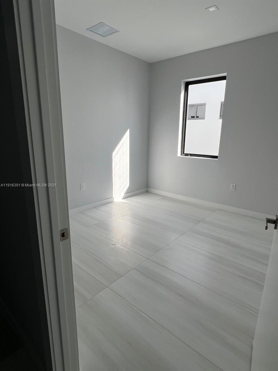 EAST SHENANDOAH - Residential