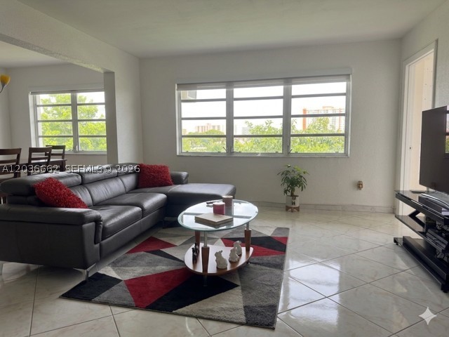 THIRD HORIZONS CONDO - Residential