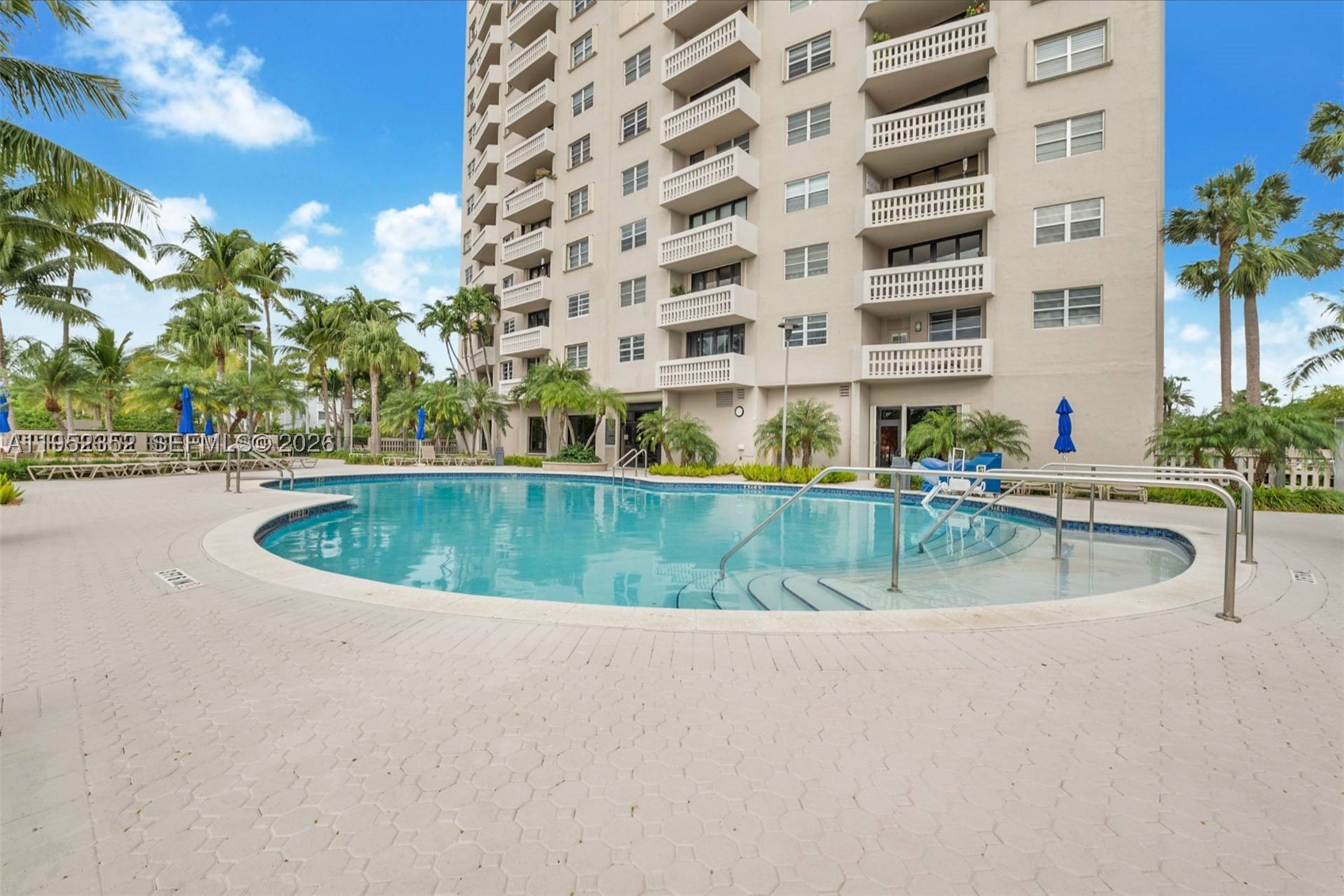 GABLES WATERWAY TOWERS CO - Residential