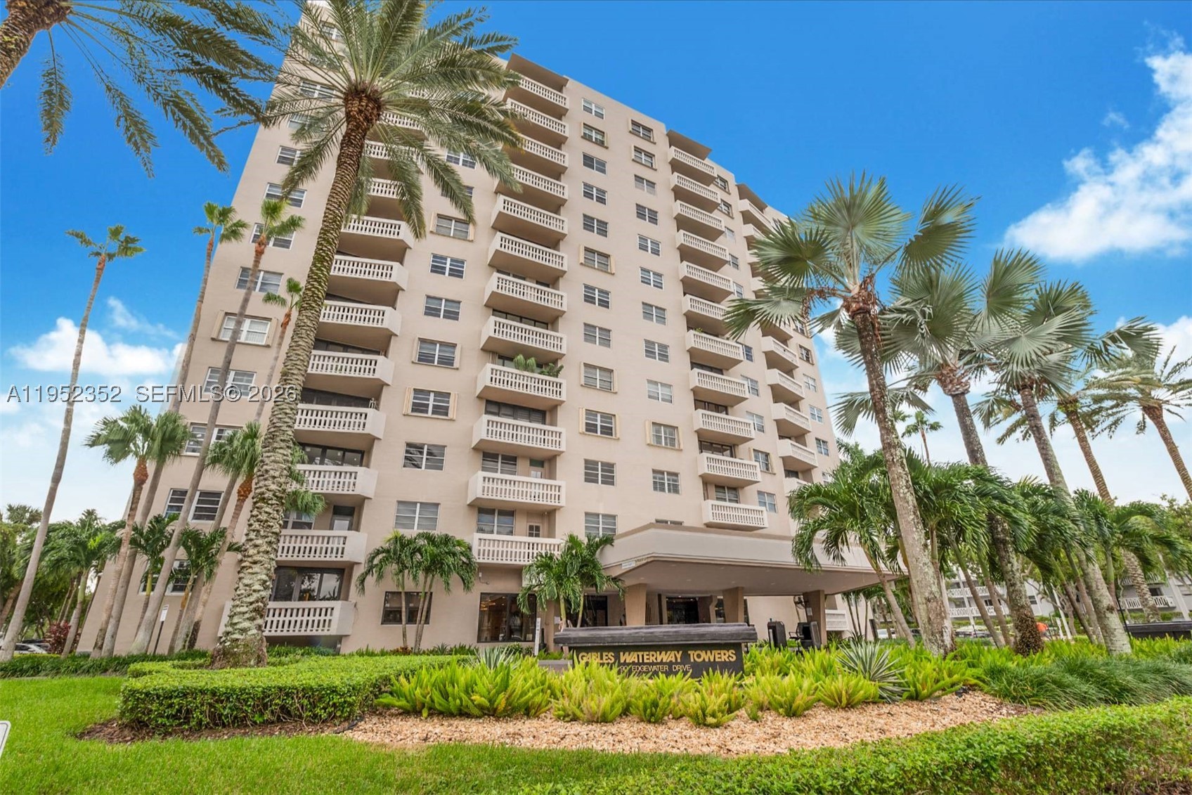 GABLES WATERWAY TOWERS CO - Residential