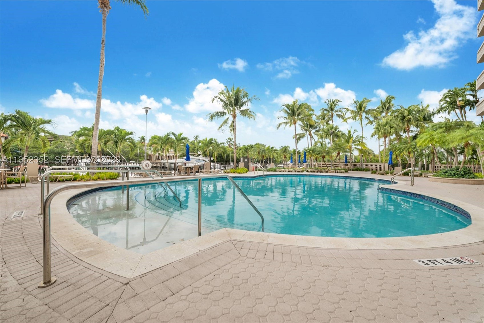 GABLES WATERWAY TOWERS CO - Residential