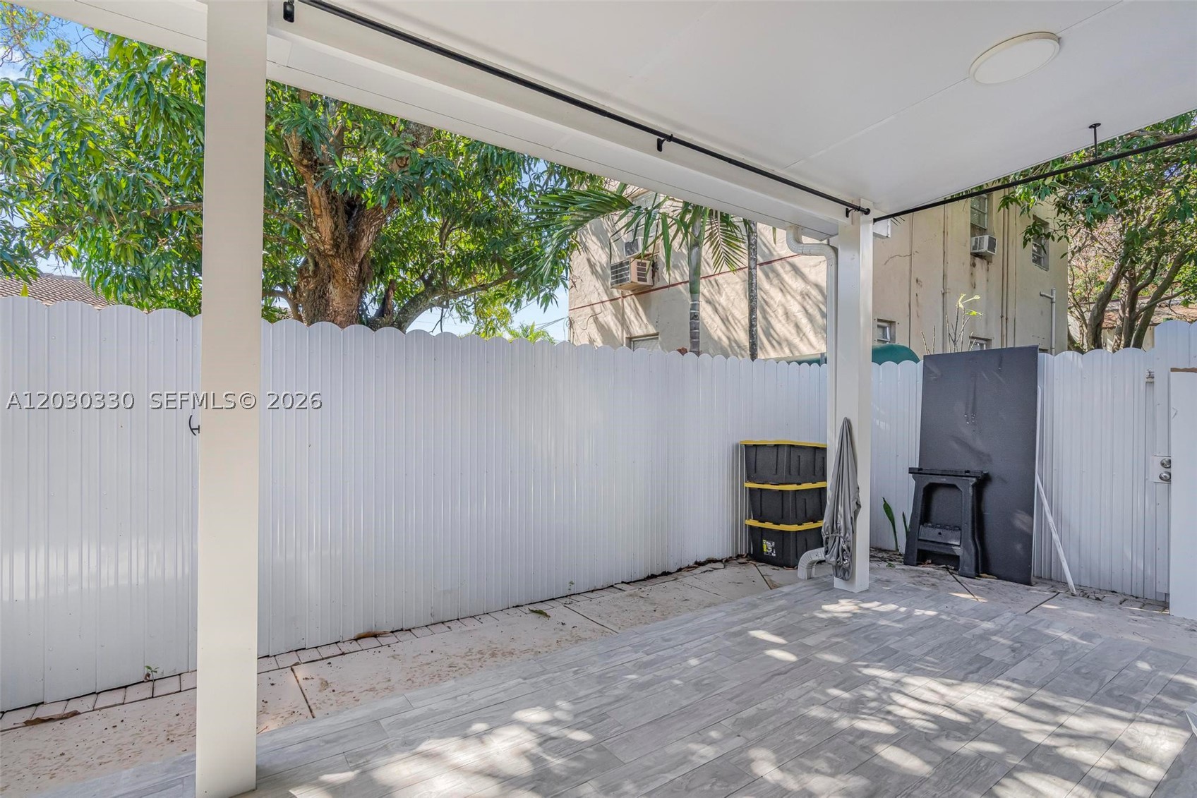 OSCEOLA GROVES - Residential Lease
