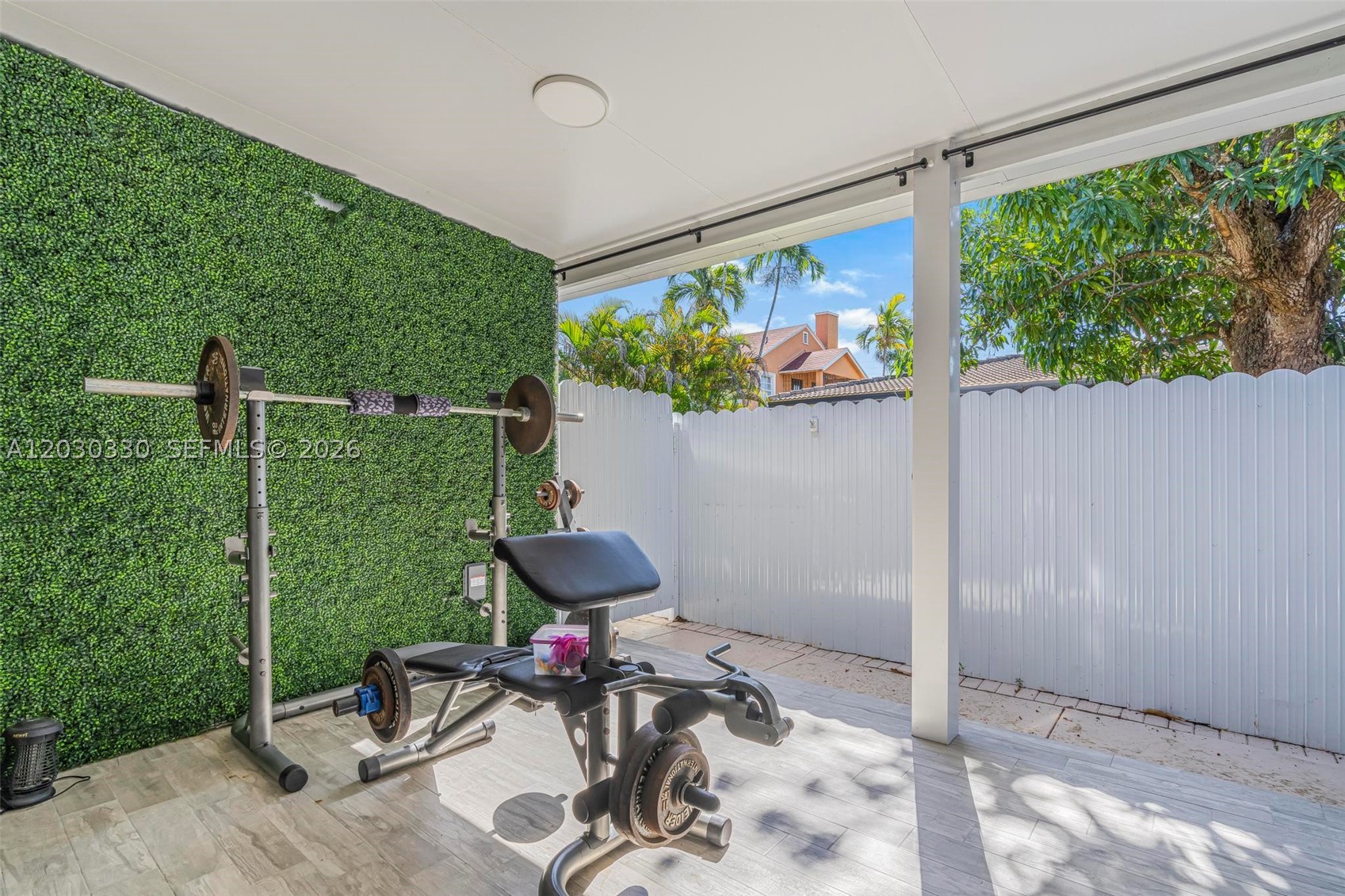 OSCEOLA GROVES - Residential Lease