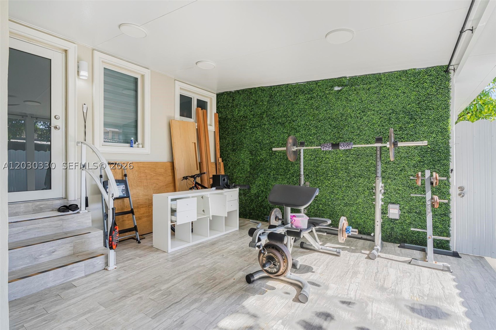 OSCEOLA GROVES - Residential Lease
