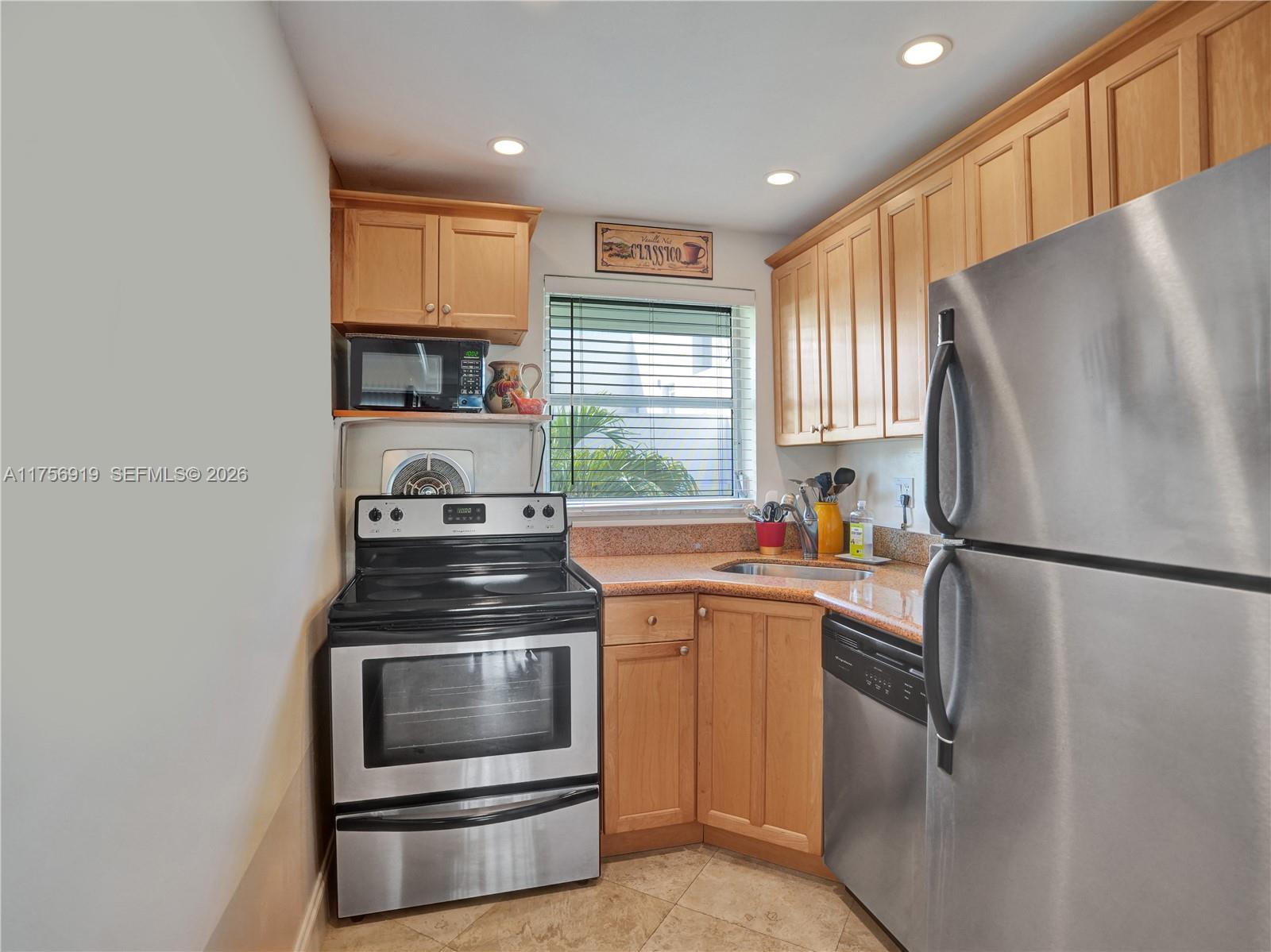 GATEWAY ARMS CONDO - Residential