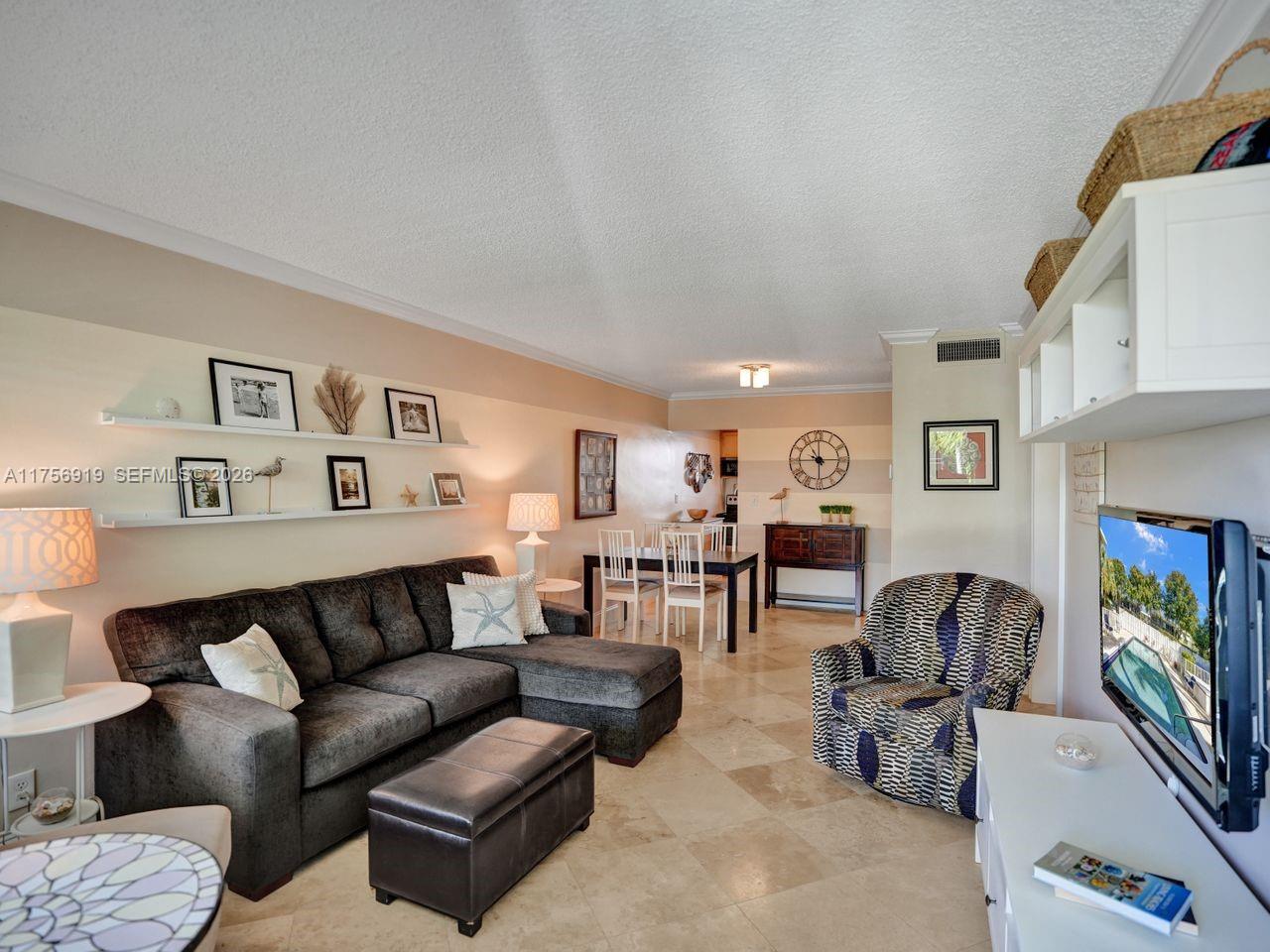 GATEWAY ARMS CONDO - Residential