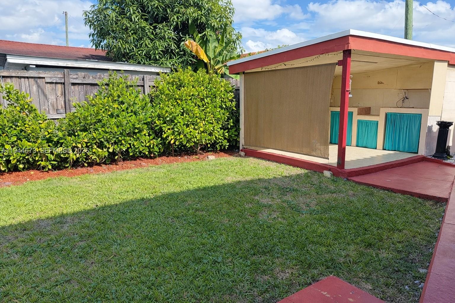SWEETWATER GROVES .20 AC - Residential Lease