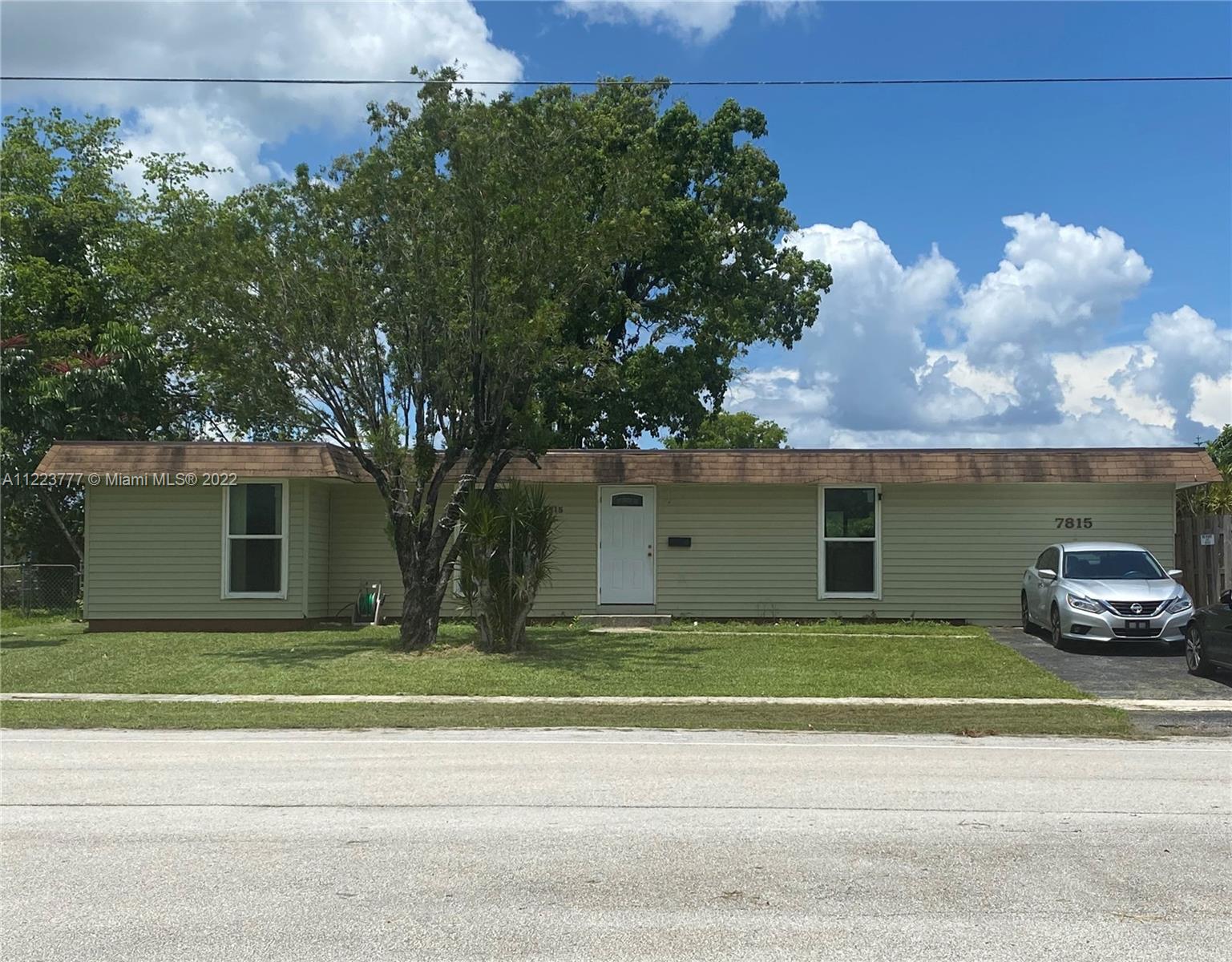 All ages community, 3 bedrooms and two bathrooms, with a converted bonus room/4th bedroom, updated kitchen with stainless steel appliances, impact windows, large fenced in backyard perfect for entertaining and lots of family fun. close to shopping, dining, major highways and entertainment. Very low HOA paid annually, family oriented community, pet friendly!