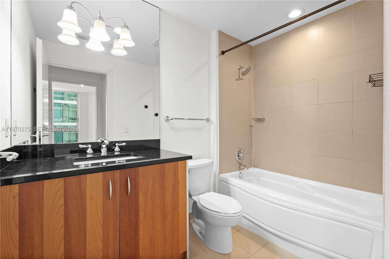 MET 1 CONDO - Residential
