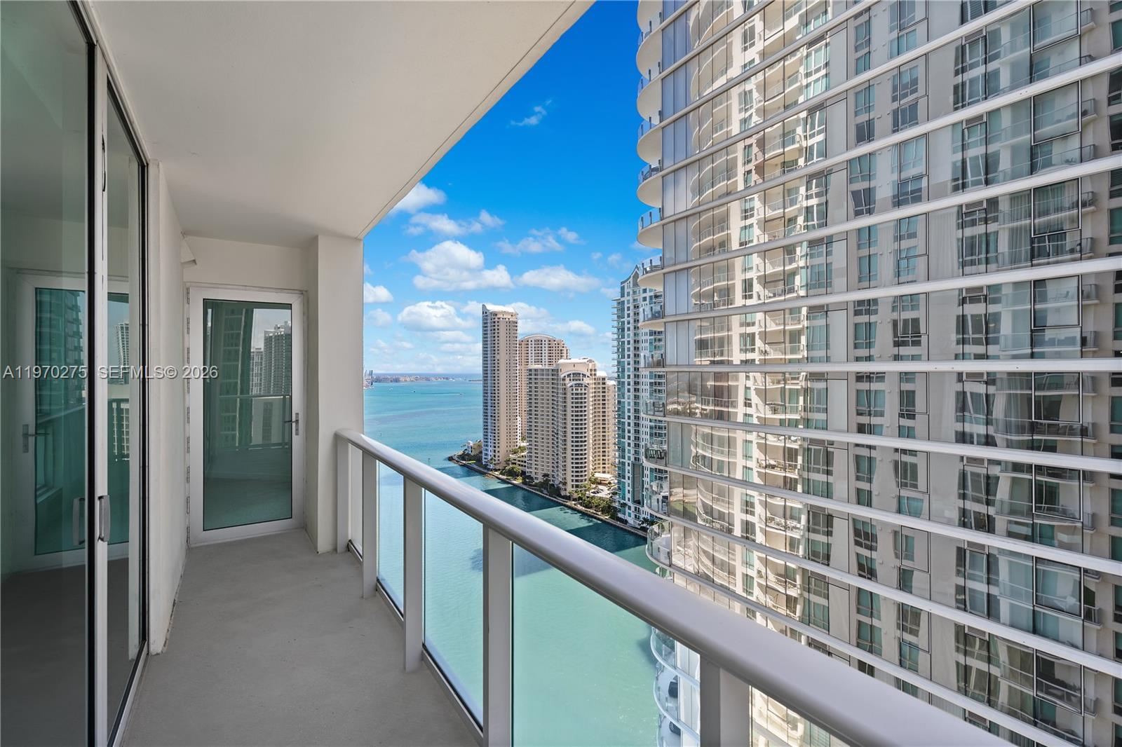 MET 1 CONDO - Residential