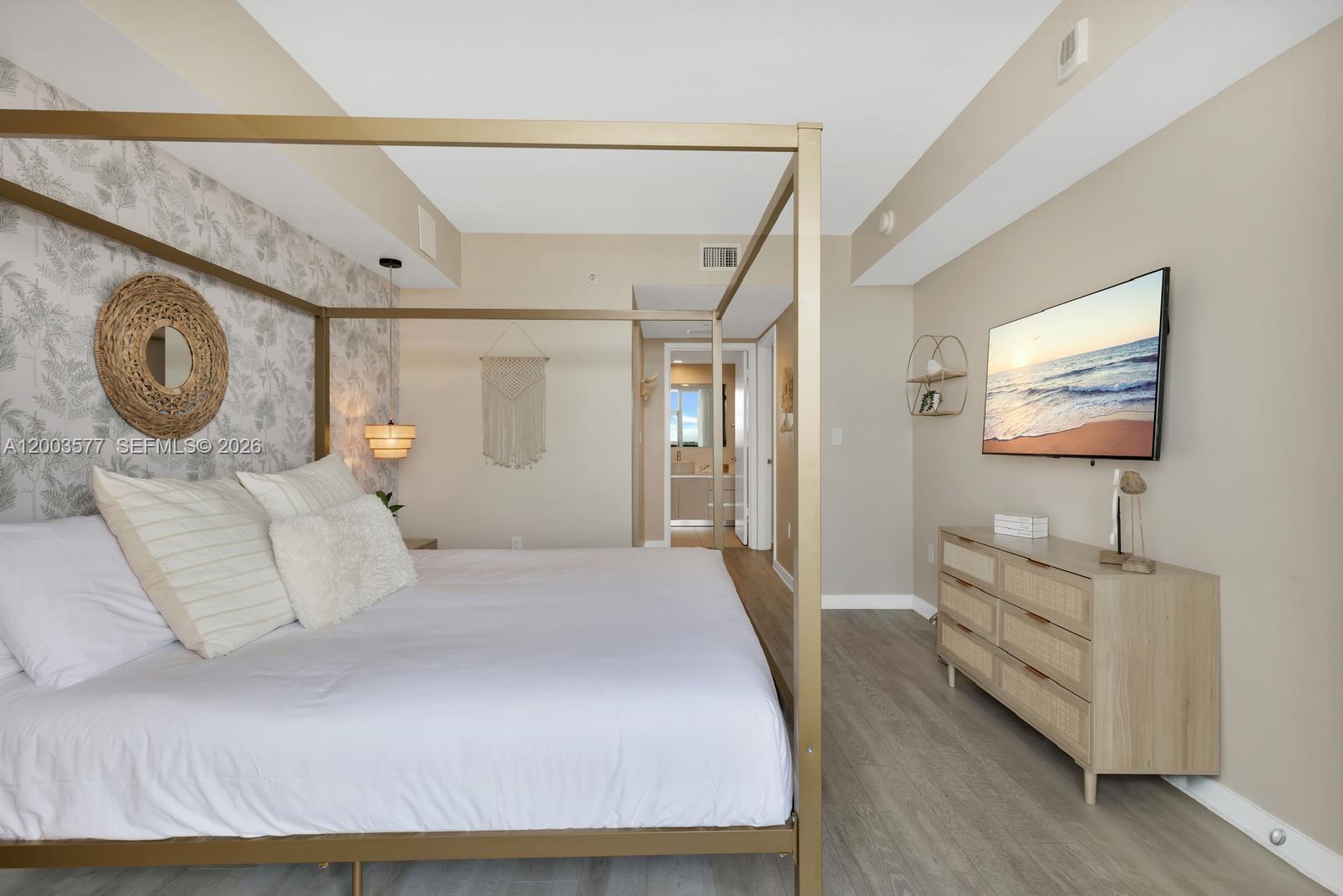 BEACHWALK CONDOMINIUM - Residential