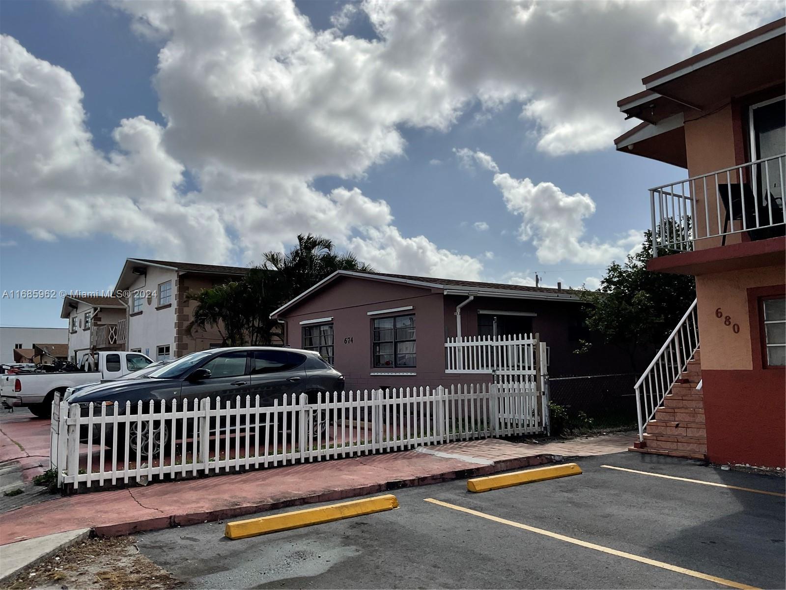 PHILLIPSONS ADDN TO HIALE - Residential Income