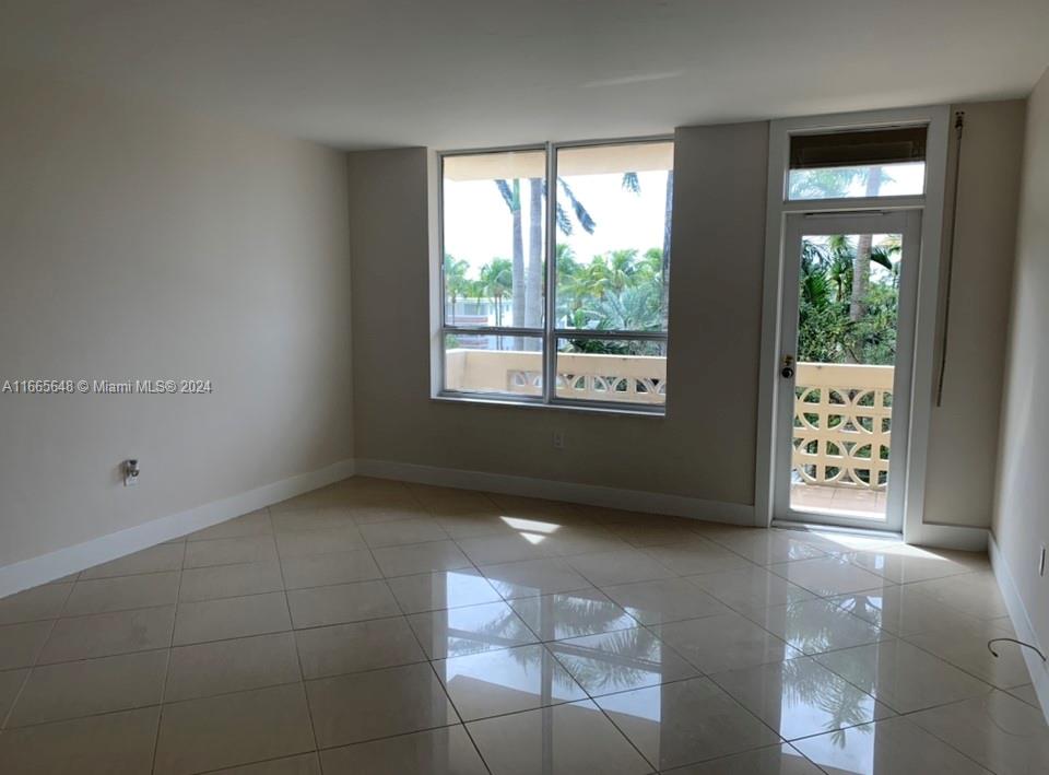 THE PLAZA OF BAL HARBOUR - Residential