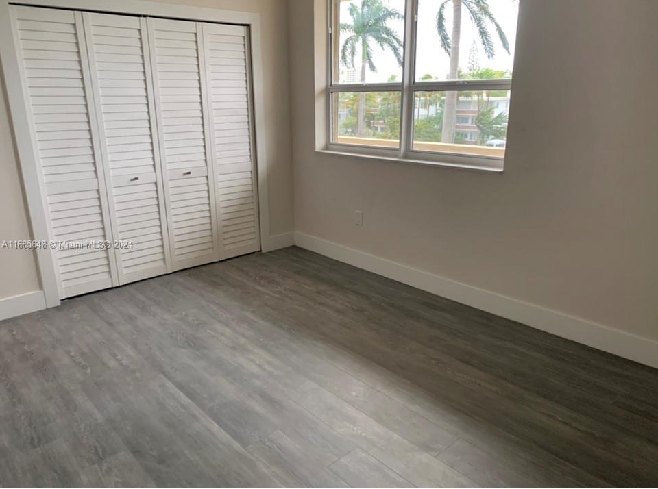 THE PLAZA OF BAL HARBOUR - Residential