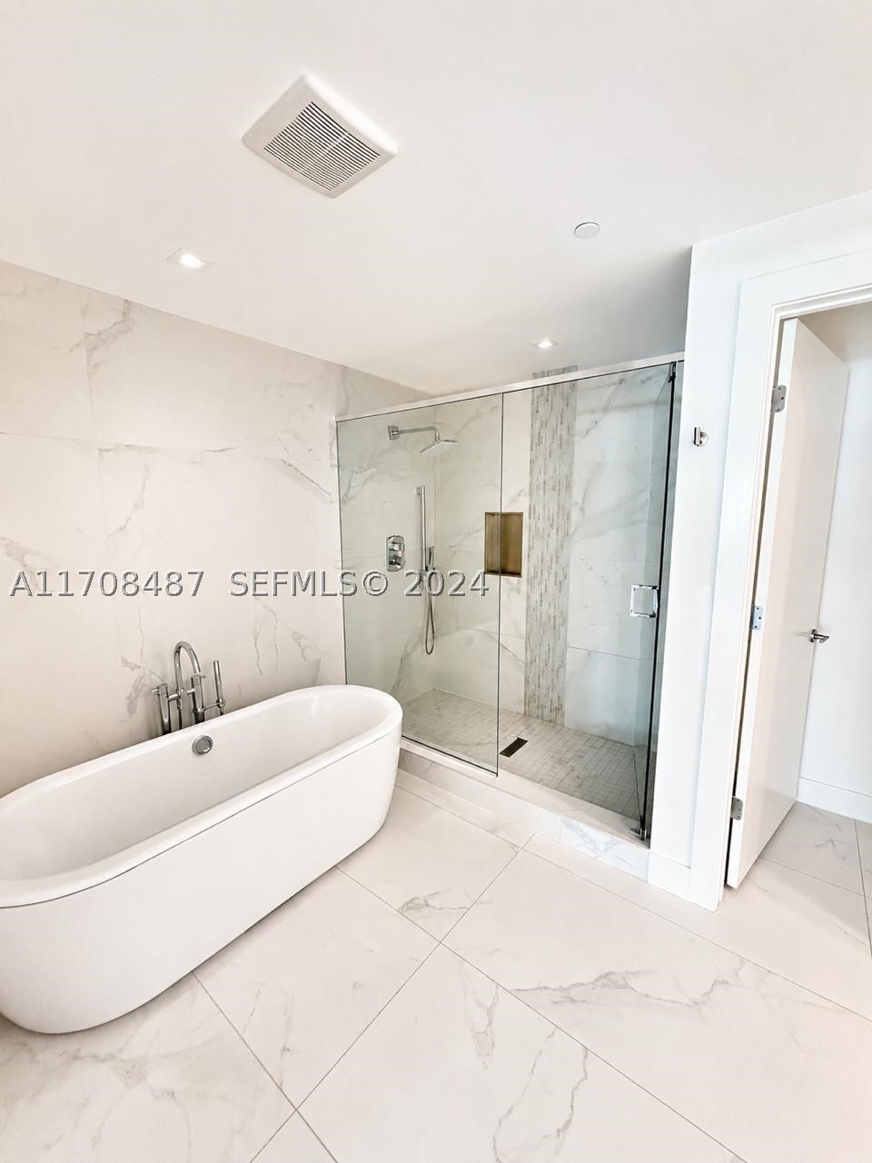 SABBIA BEACH CONDO - Residential