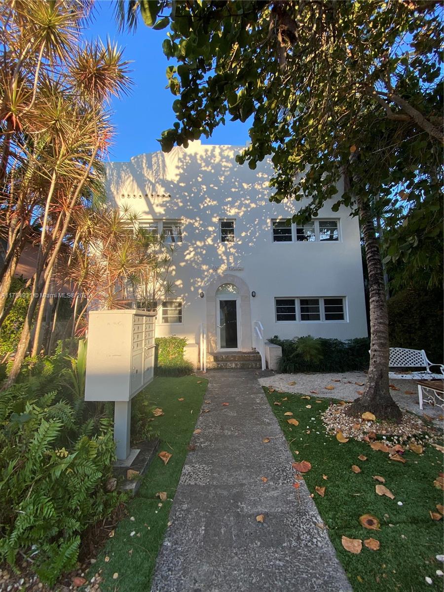 929 ON MICHIGAN CONDO - Residential