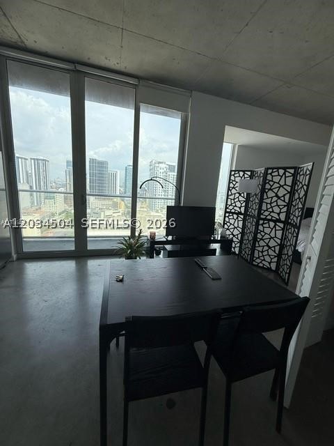 CENTRO CONDO - Residential Lease
