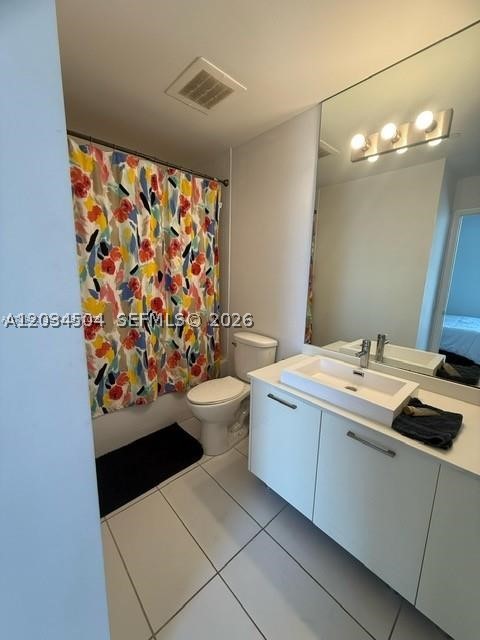 CENTRO CONDO - Residential Lease