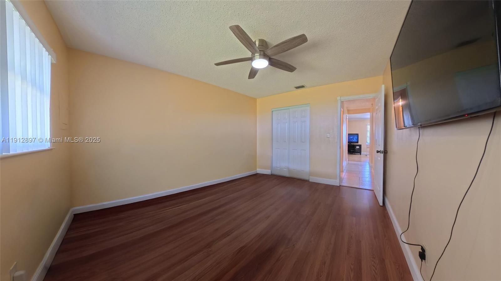 Pinewood Condominium - Residential