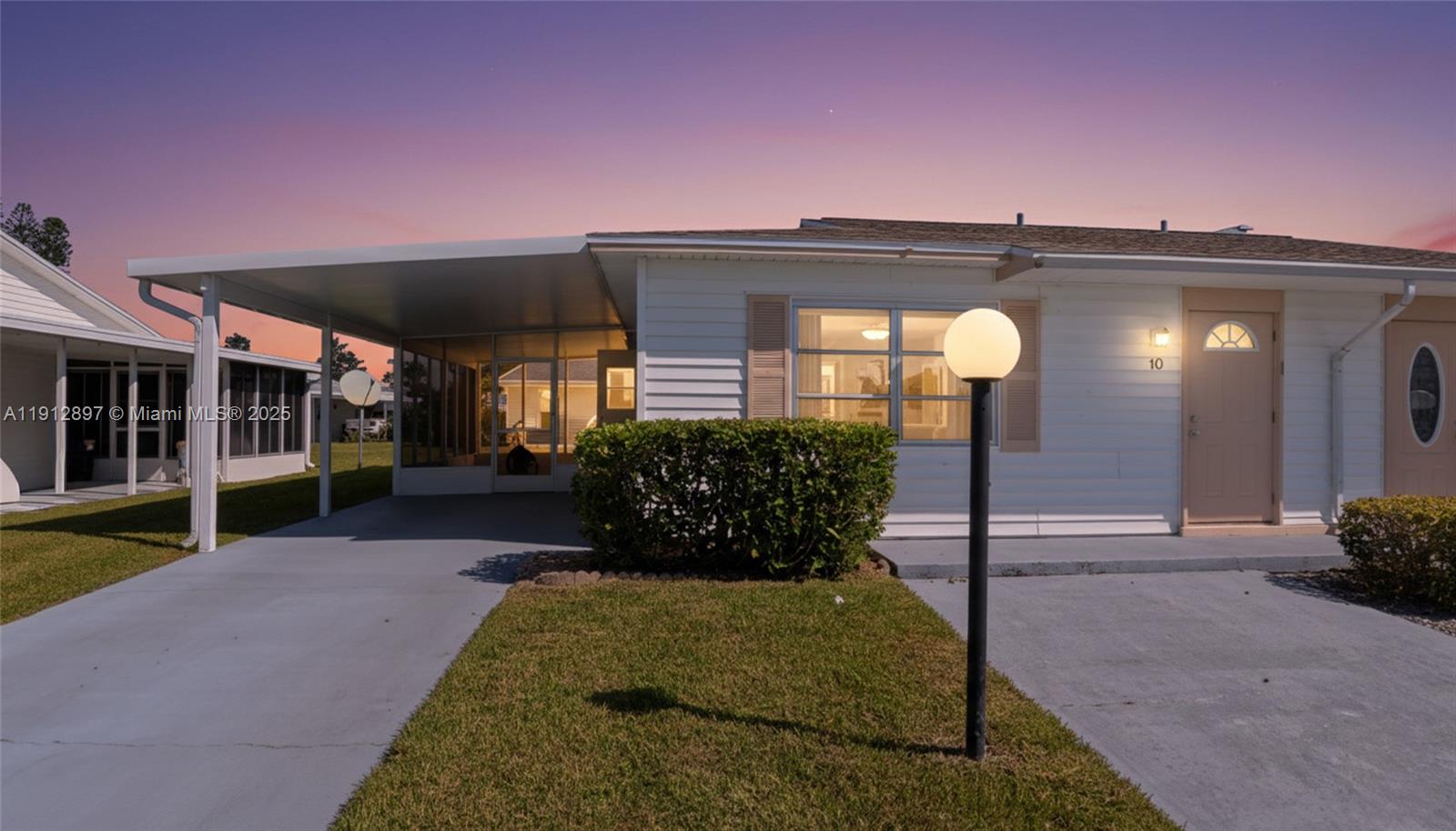 Pinewood Condominium - Residential