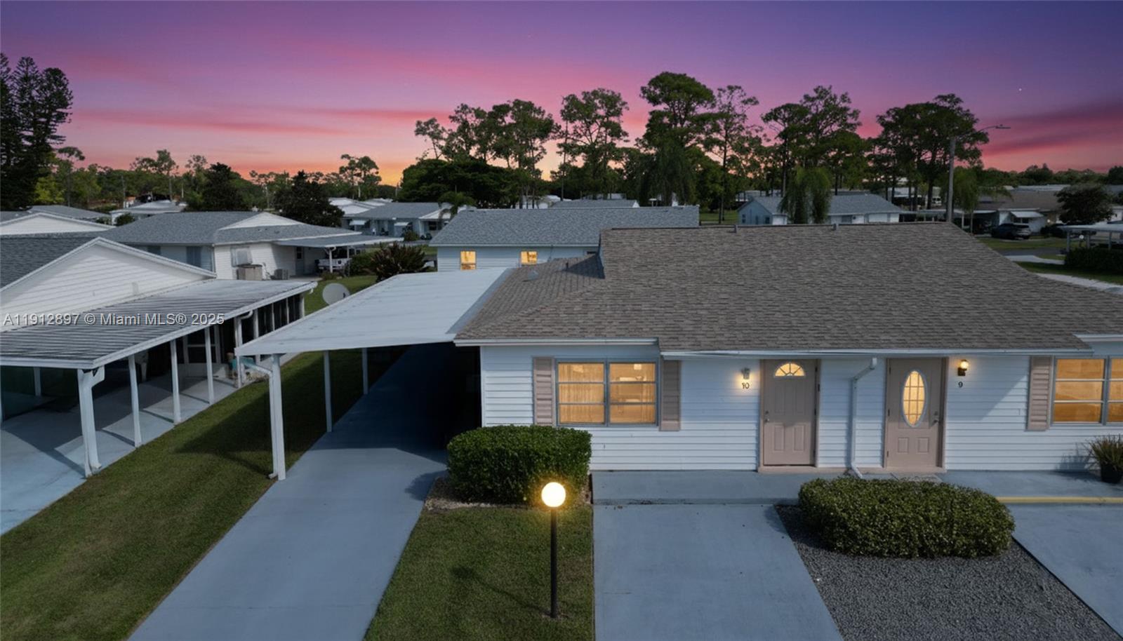 Pinewood Condominium - Residential