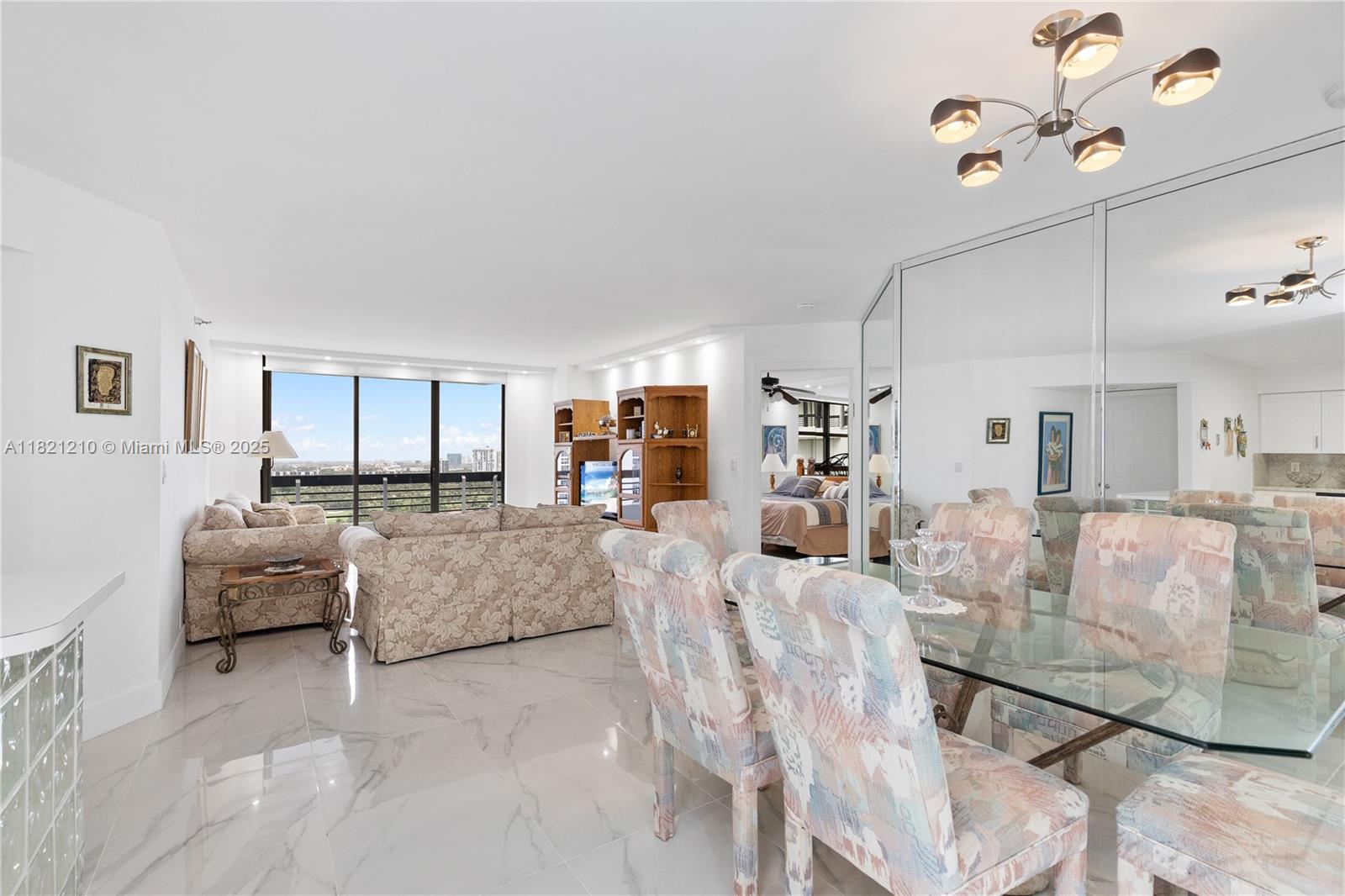 MYSTIC POINTE TOWER 500 C - Residential